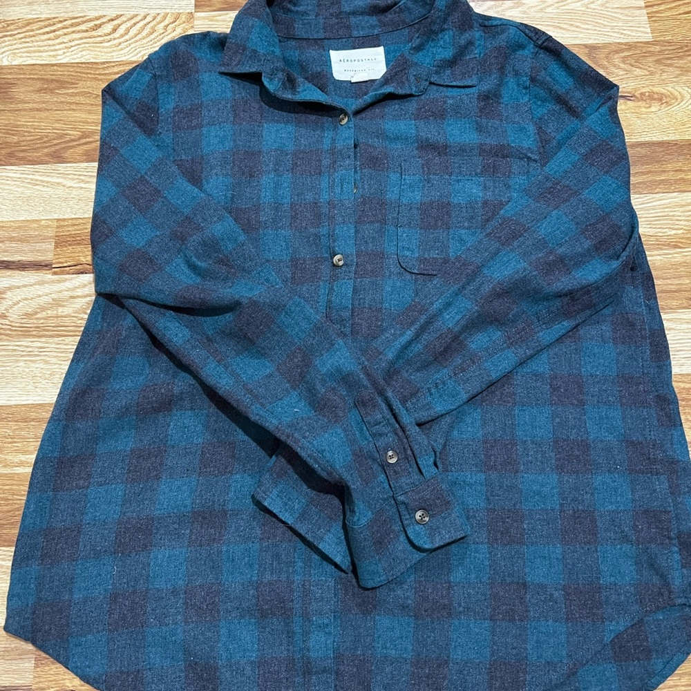 Extra large Aeropostale boyfriend fit blue and black flannel